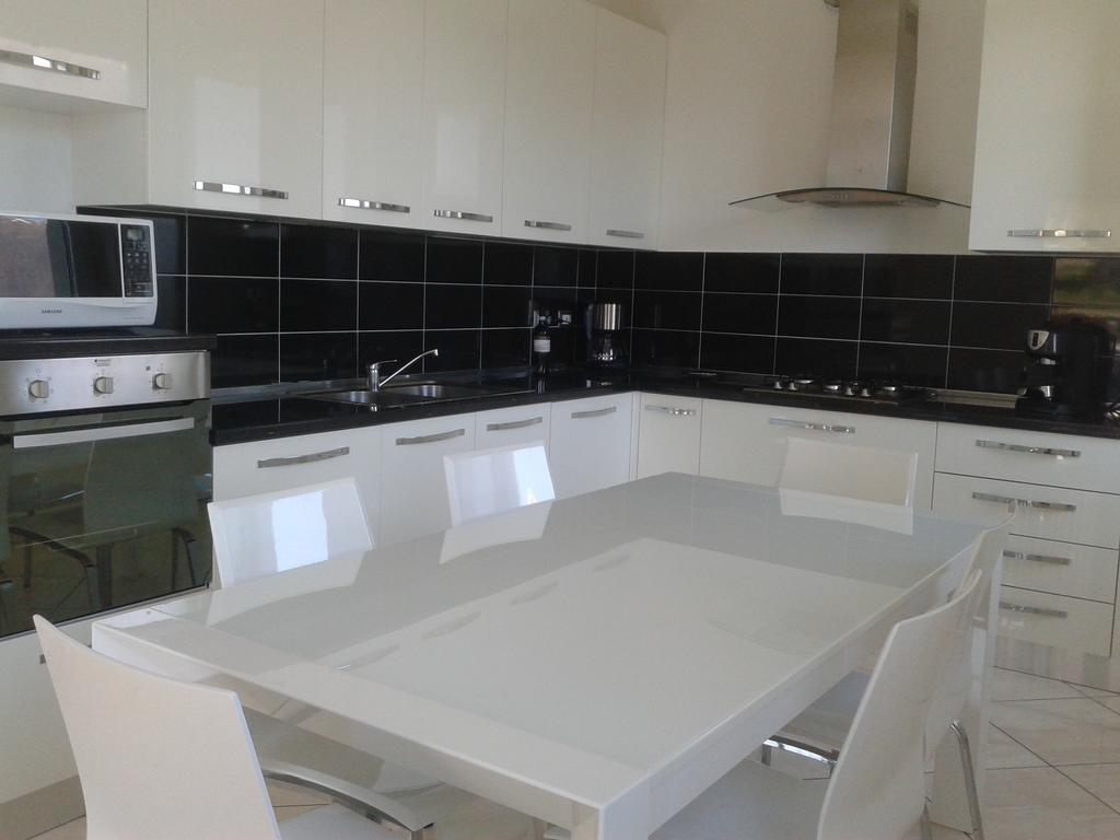 Casa Azalea Villa San Siro  Ruang foto